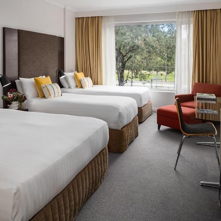 Rydges Bankstown Hotell Exteriör bild