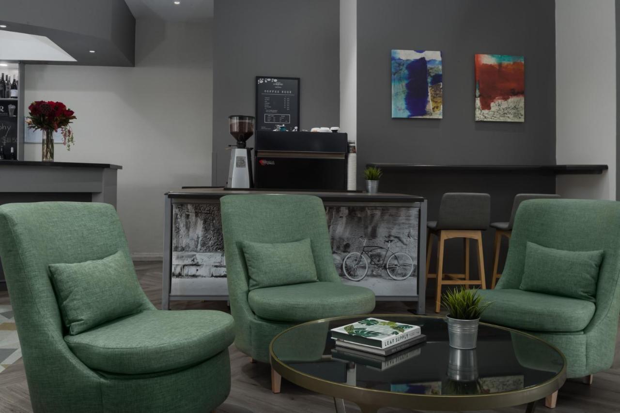 Rydges Bankstown Hotell Exteriör bild