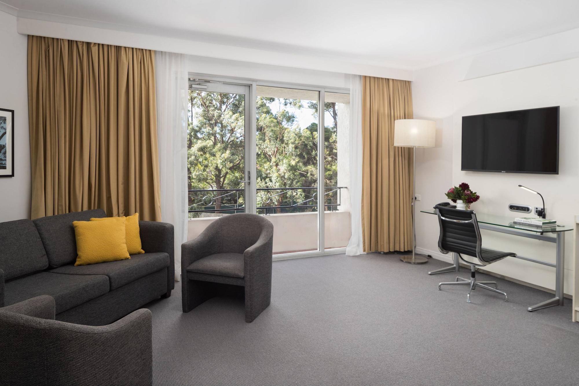 Rydges Bankstown Hotell Exteriör bild
