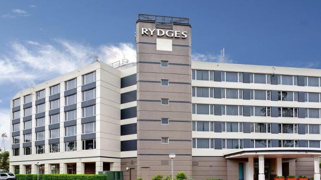Rydges Bankstown Hotell Exteriör bild
