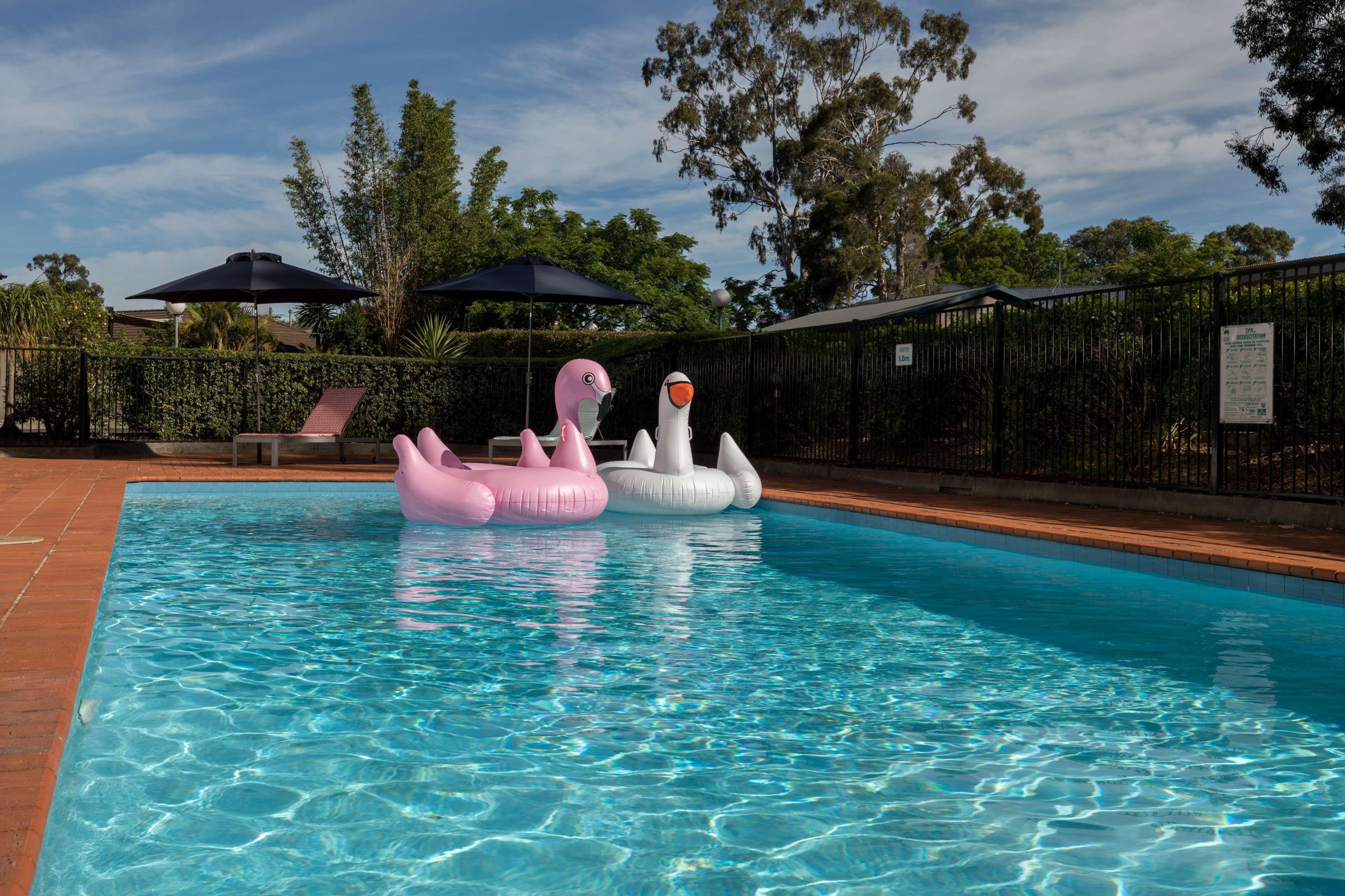 Rydges Bankstown Hotell Exteriör bild