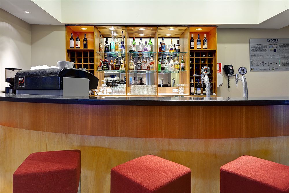 Rydges Bankstown Hotell Exteriör bild