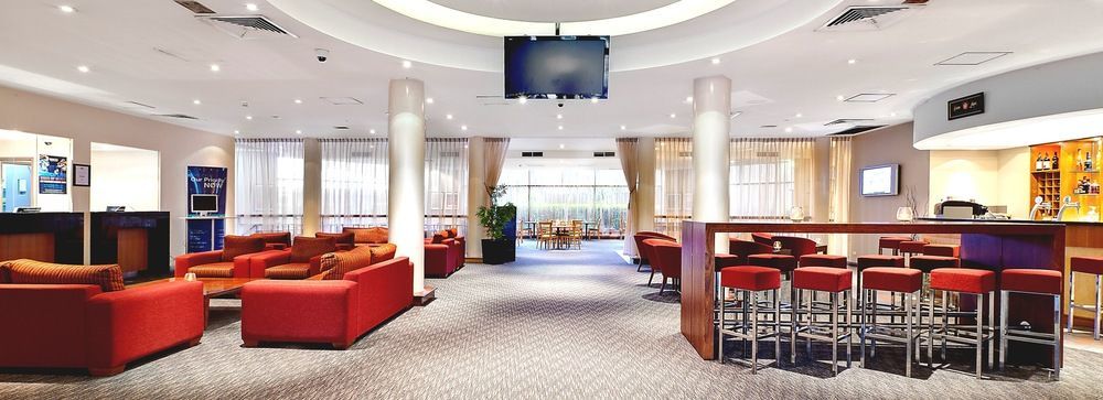 Rydges Bankstown Hotell Exteriör bild