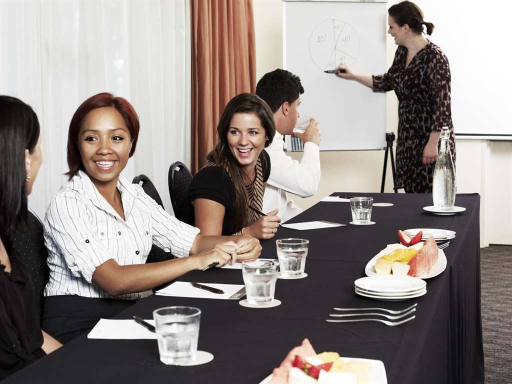 Rydges Bankstown Hotell Exteriör bild